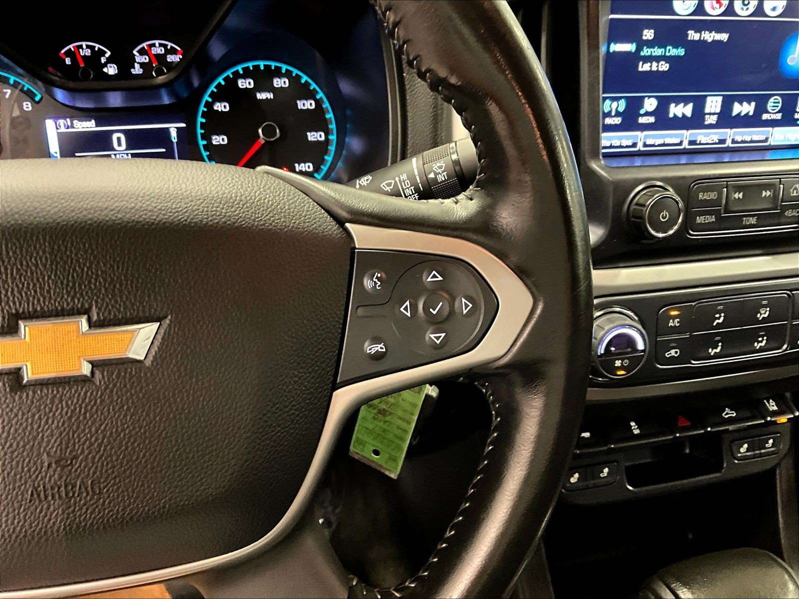 Used 2017 Chevrolet Colorado LT w/ Luxury Package, Chrome AWD/4WD image 13