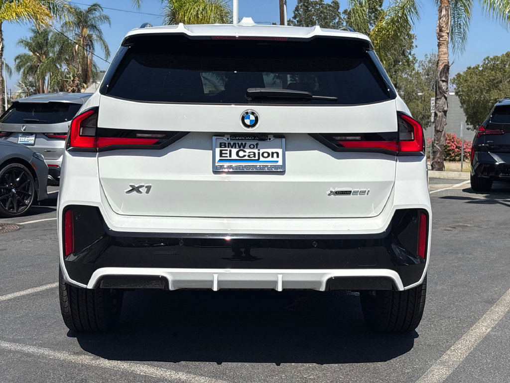 New 2026 BMW X1 xDrive28i w/ Technology Package AWD/4WD image 10