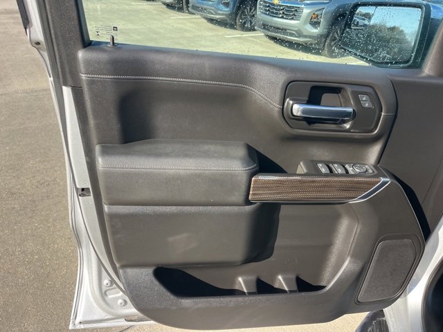 Used 2019 Chevrolet Silverado 1500 LT w/ Texas Edition image 11