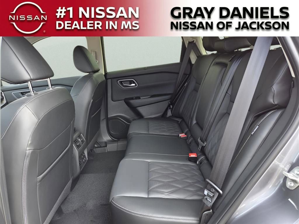 New 2026 Nissan Rogue Platinum w/ Platinum Premium Package image 18
