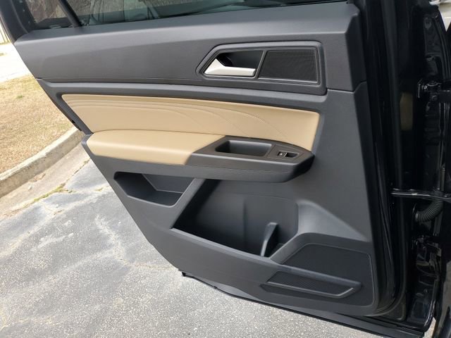 Certified 2023 Volkswagen Atlas Cross Sport SE image 13