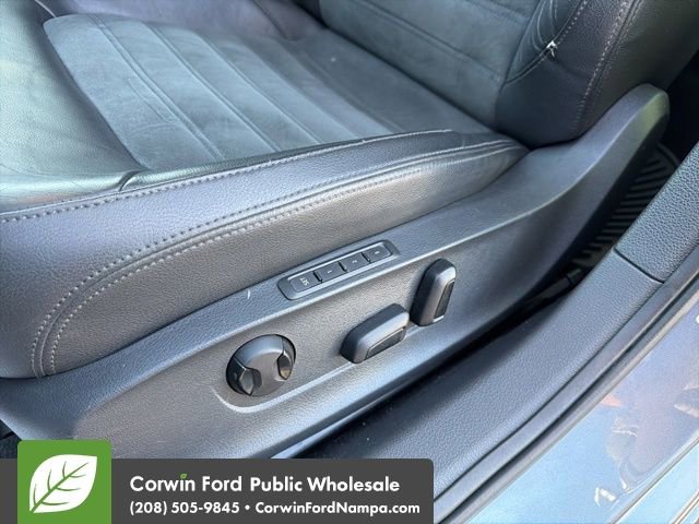 Used 2015 Volkswagen Passat TDI SEL Premium image 27