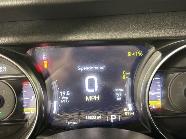 Used 2023 Jeep Wrangler Unlimited Sahara w/ Cold Weather Group image 18