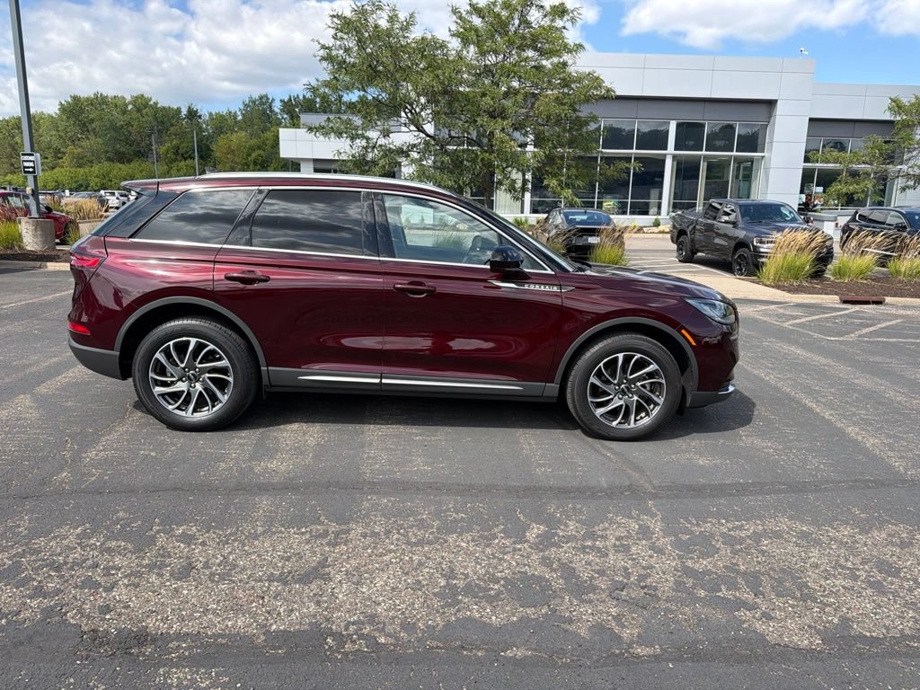 Used 2021 Lincoln Corsair AWD w/ Equipment Group 101A image 21