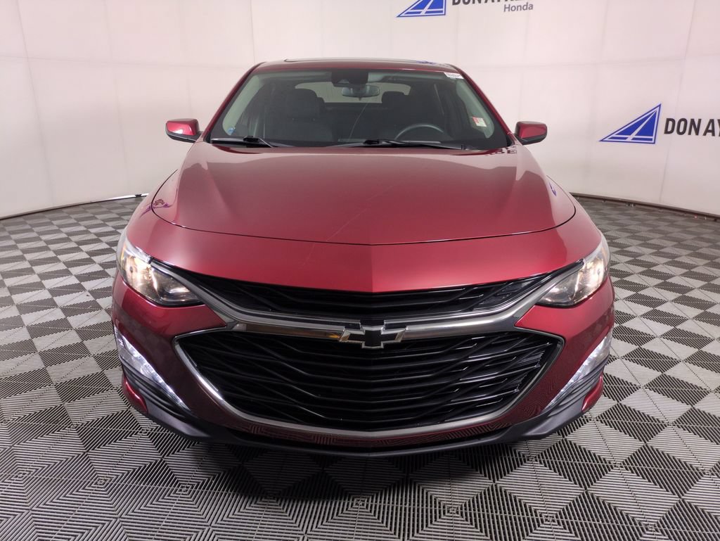 Used 2025 Chevrolet Malibu LT w/ Sport Edition FWD image 11