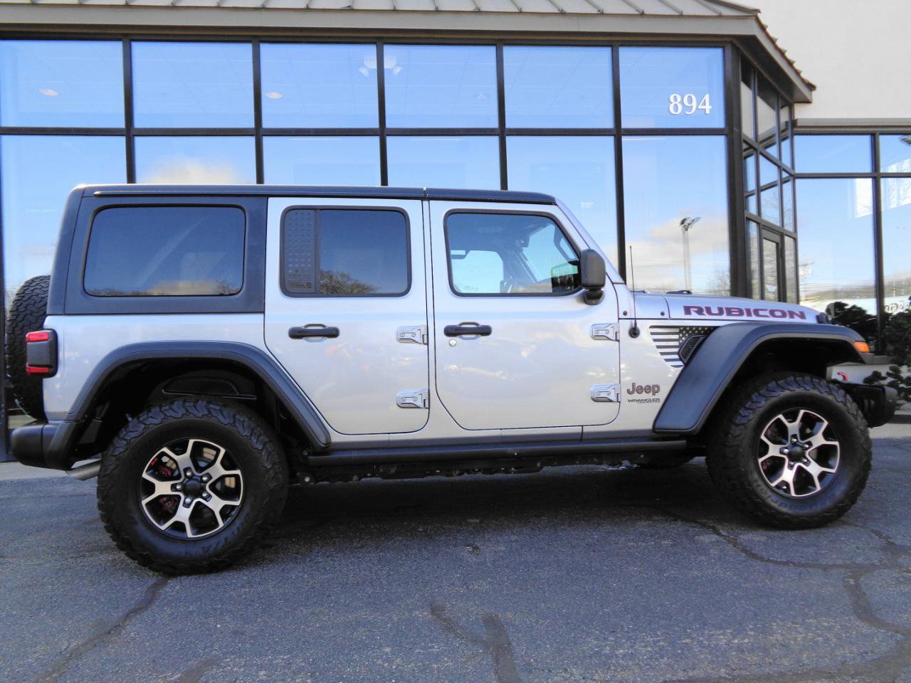 Used 2018 Jeep Wrangler Unlimited Rubicon AWD/4WD image 4