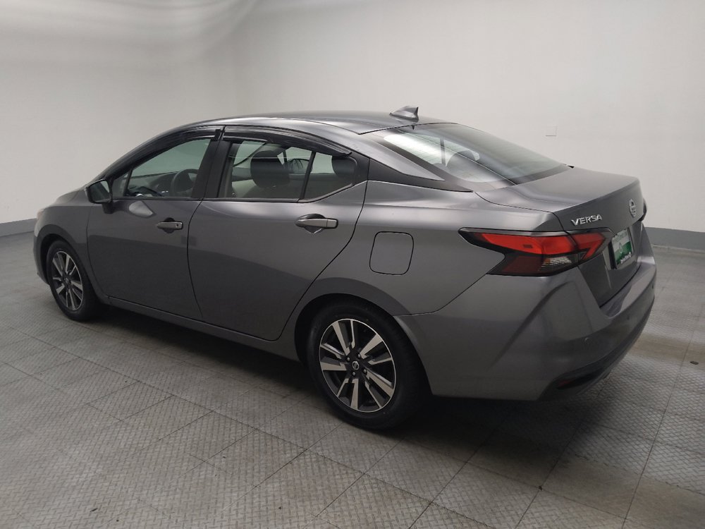 Used 2021 Nissan Versa SV FWD image 3