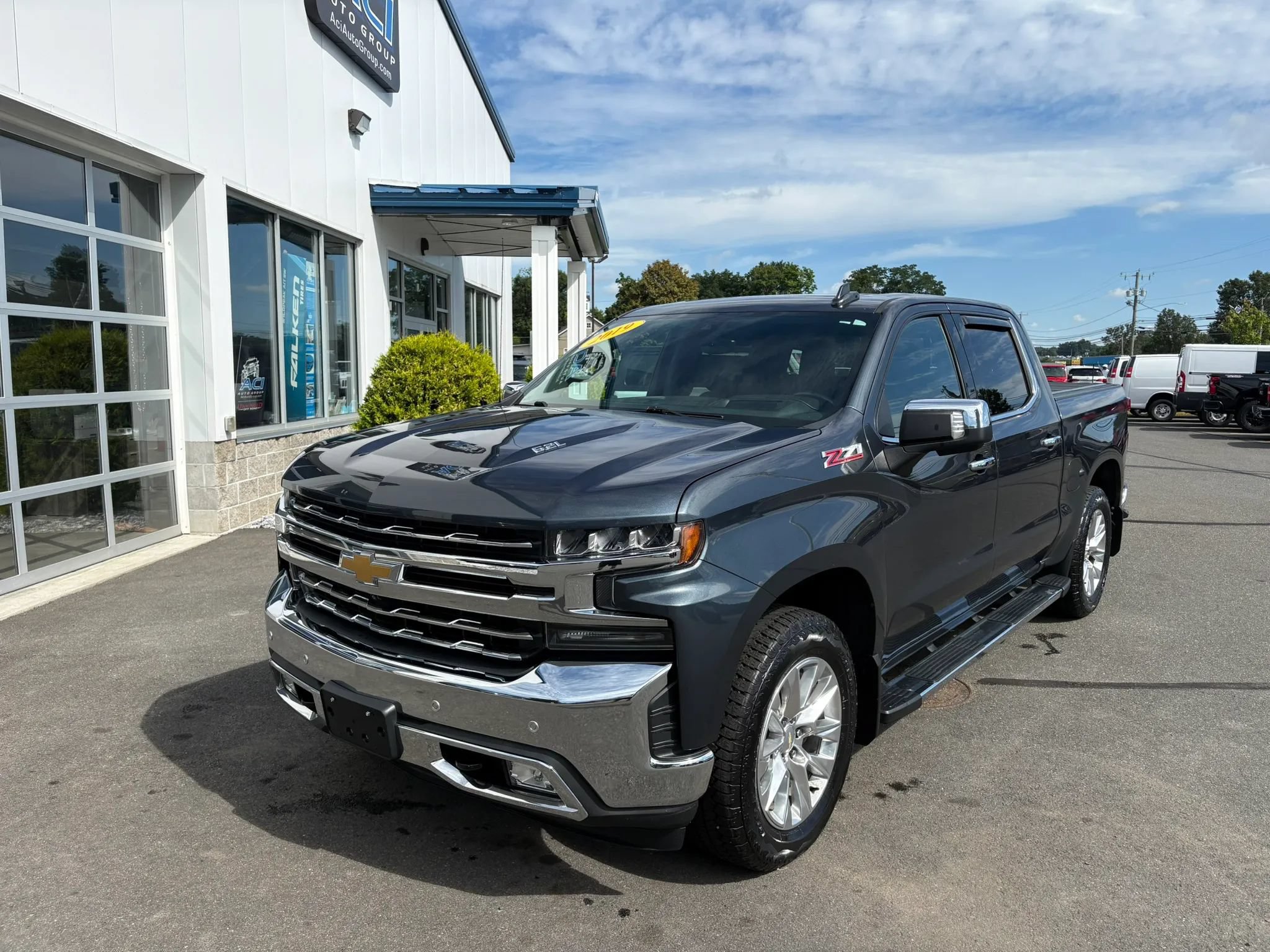 Used 2019 Chevrolet Silverado 1500 LTZ w/ LTZ Premium Package AWD/4WD image 10