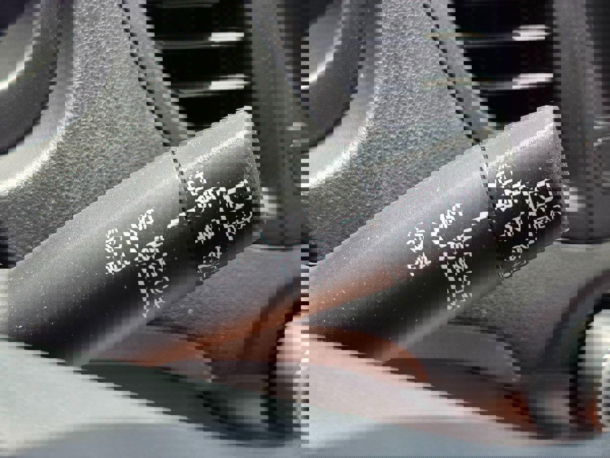 Used 2013 Honda CR-V LX image 38