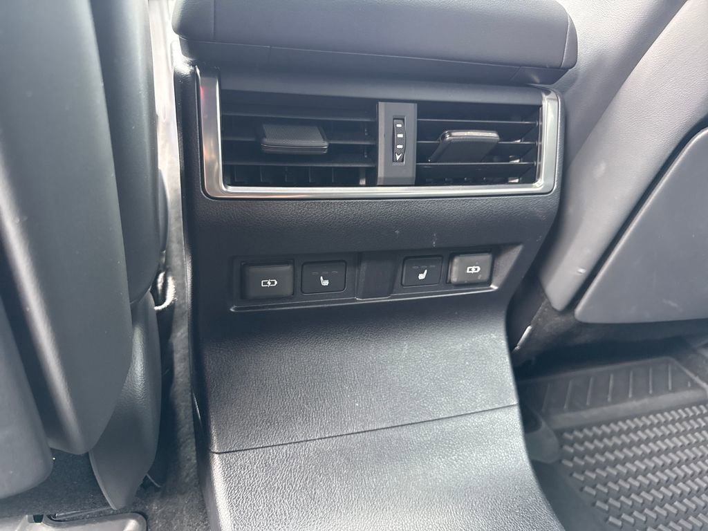 Used 2024 Lexus GX 550 AWD/4WD image 36