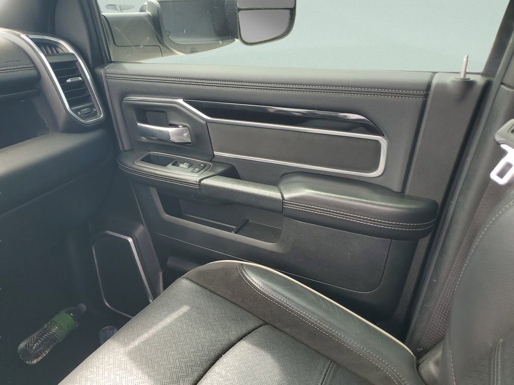 Used 2021 RAM 2500 Laramie w/ Night Edition AWD/4WD image 13