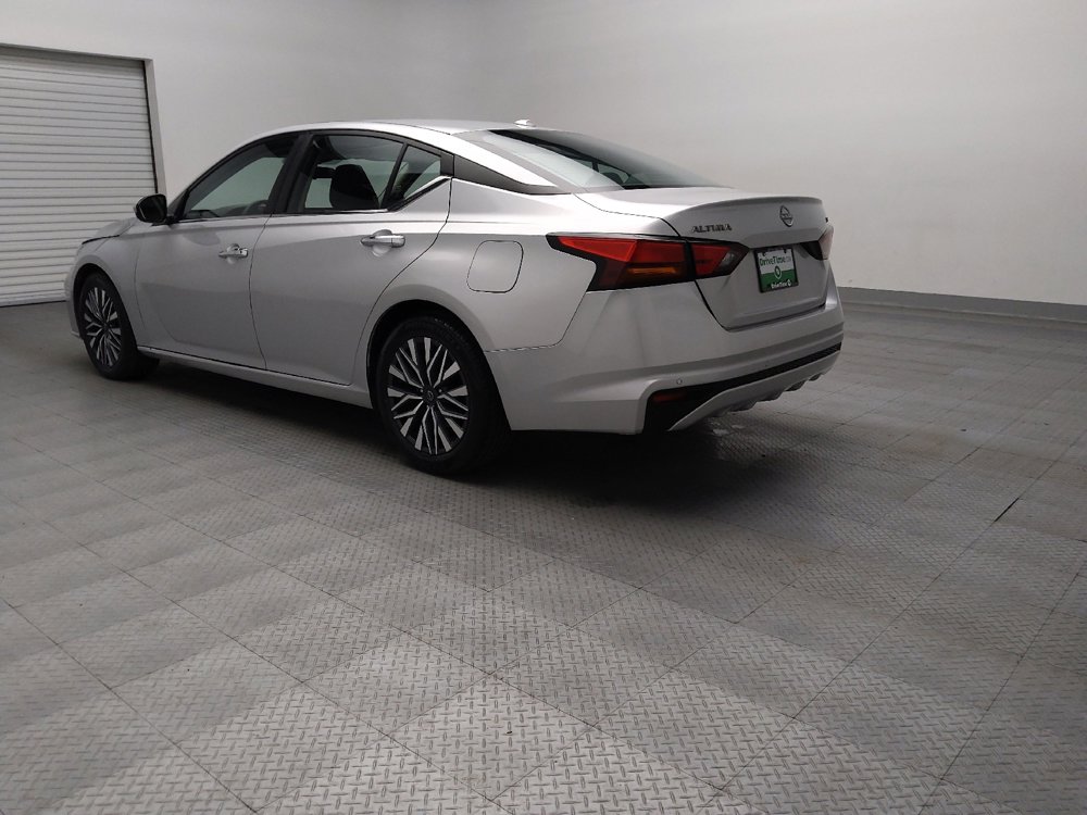 Used 2023 Nissan Altima 2.5 SV image 5