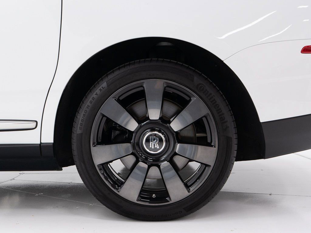 Certified 2024 Rolls-Royce Cullinan image 50