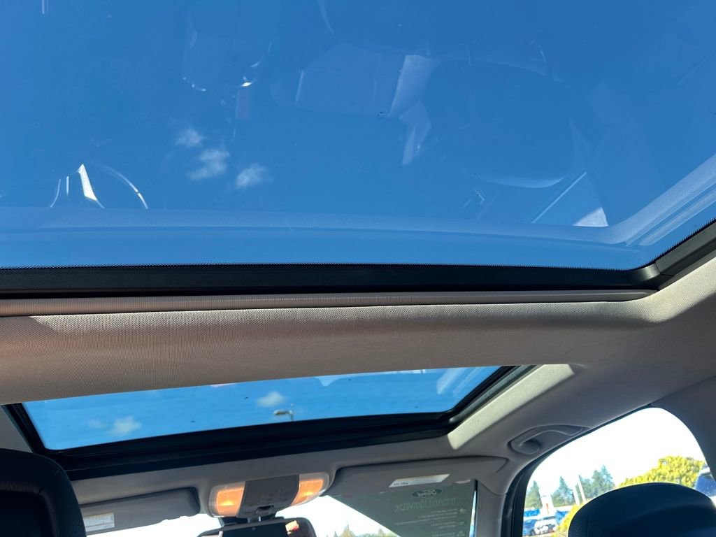 Used 2013 Mercedes-Benz GLK 350 4MATIC image 25