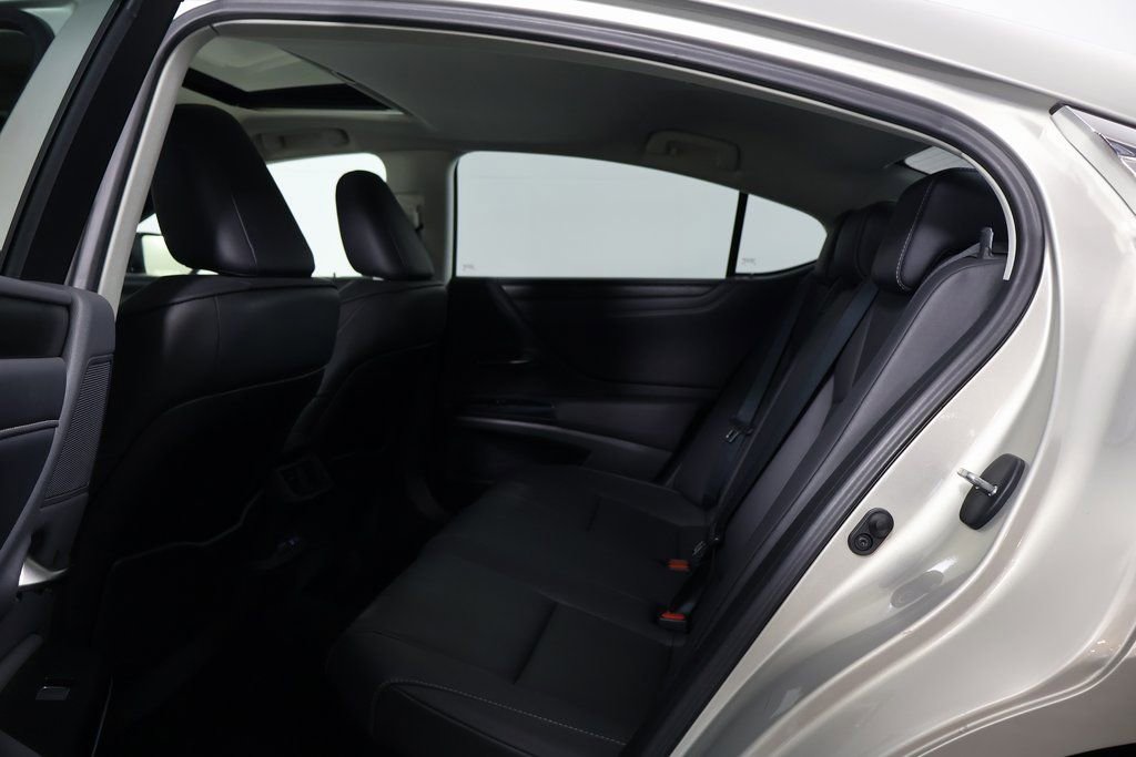 Certified 2023 Lexus ES 300h w/ Premium Package image 11
