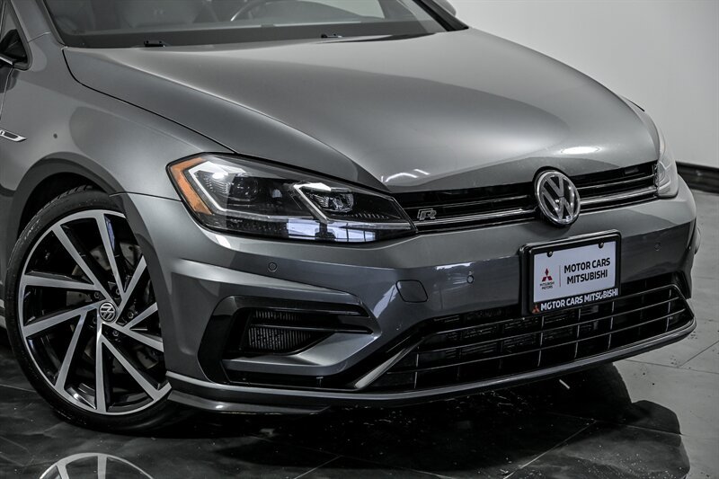 Used 2019 Volkswagen Golf 4-Door AWD/4WD image 2