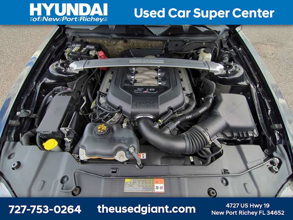 Used 2013 Ford Mustang GT Premium w/ Security Pkg RWD image 12