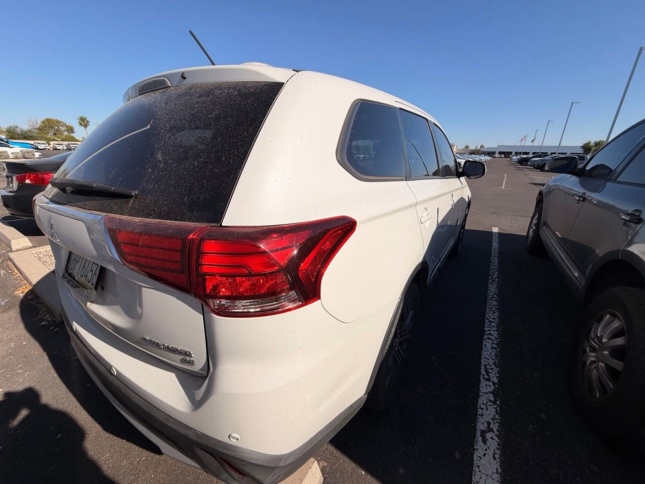 Used 2016 Mitsubishi Outlander SE FWD image 5