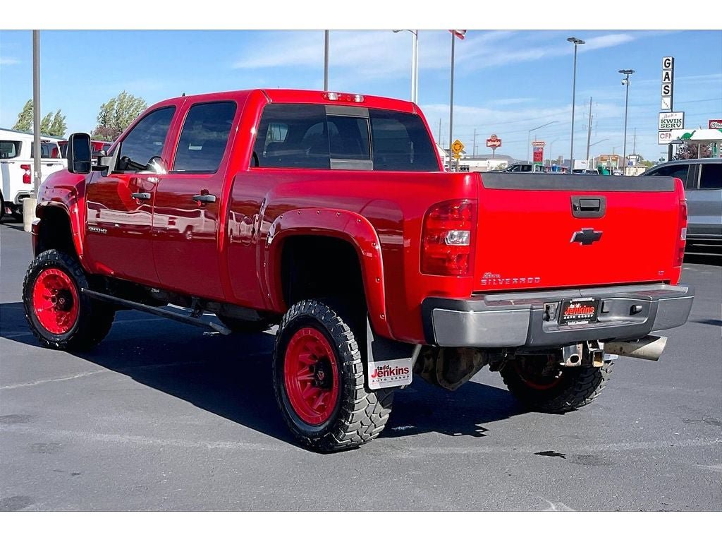 Used 2011 Chevrolet Silverado 2500 LT AWD/4WD image 13