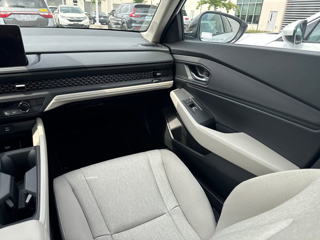 Certified 2026 Honda Accord SE image 17
