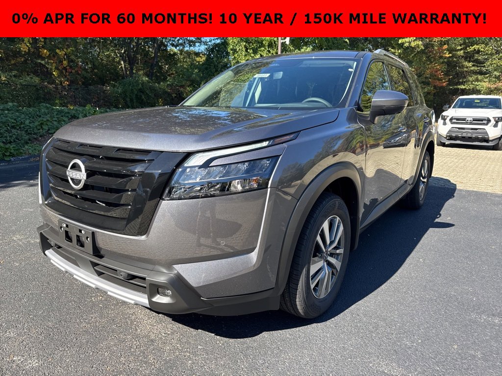 New 2025 Nissan Pathfinder SL w/ Black Appearance Package image 3