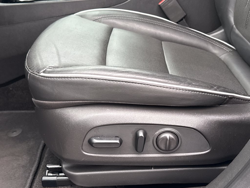 Certified 2024 Buick Encore GX Avenir FWD image 14