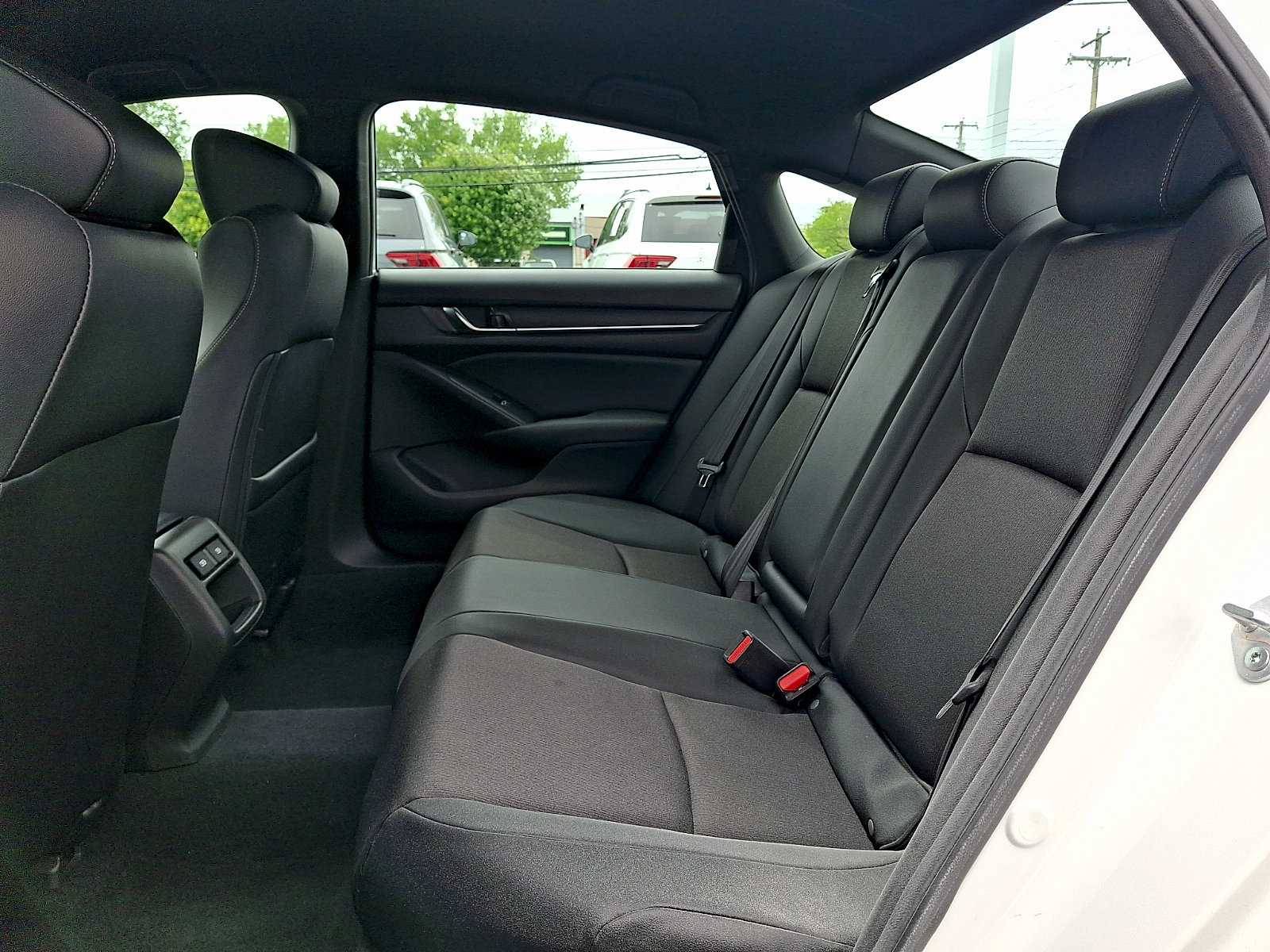 Used 2021 Honda Accord Sport image 12