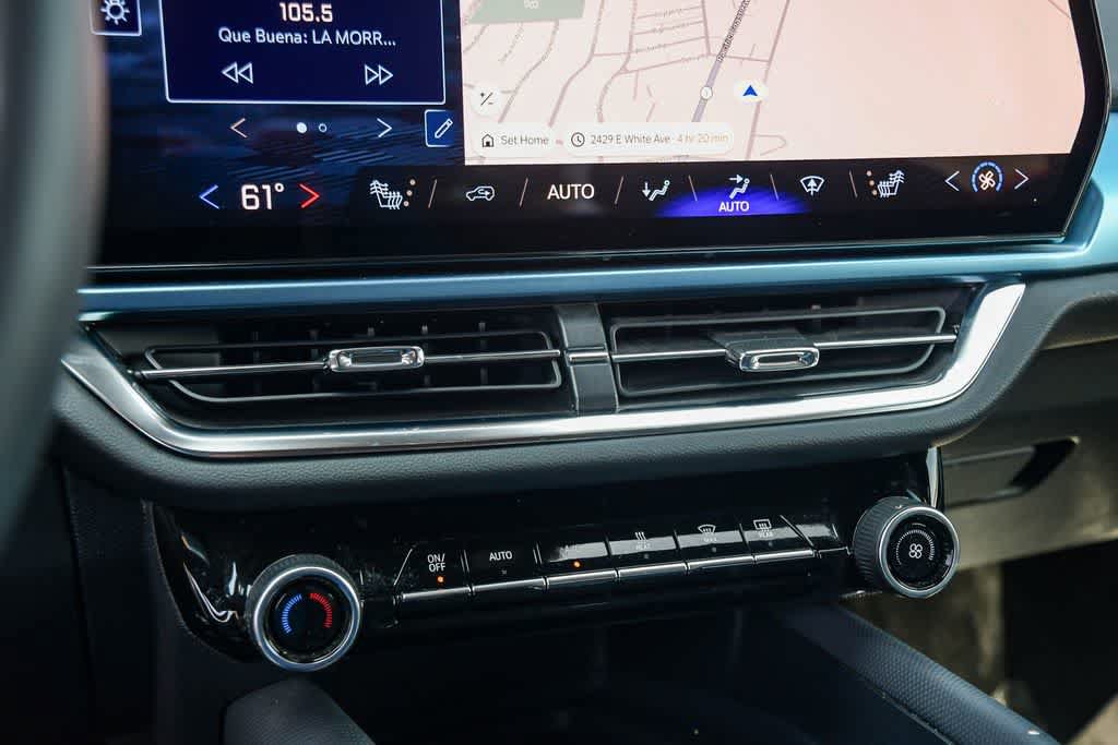 Used 2024 Chevrolet Equinox EV LT FWD image 21