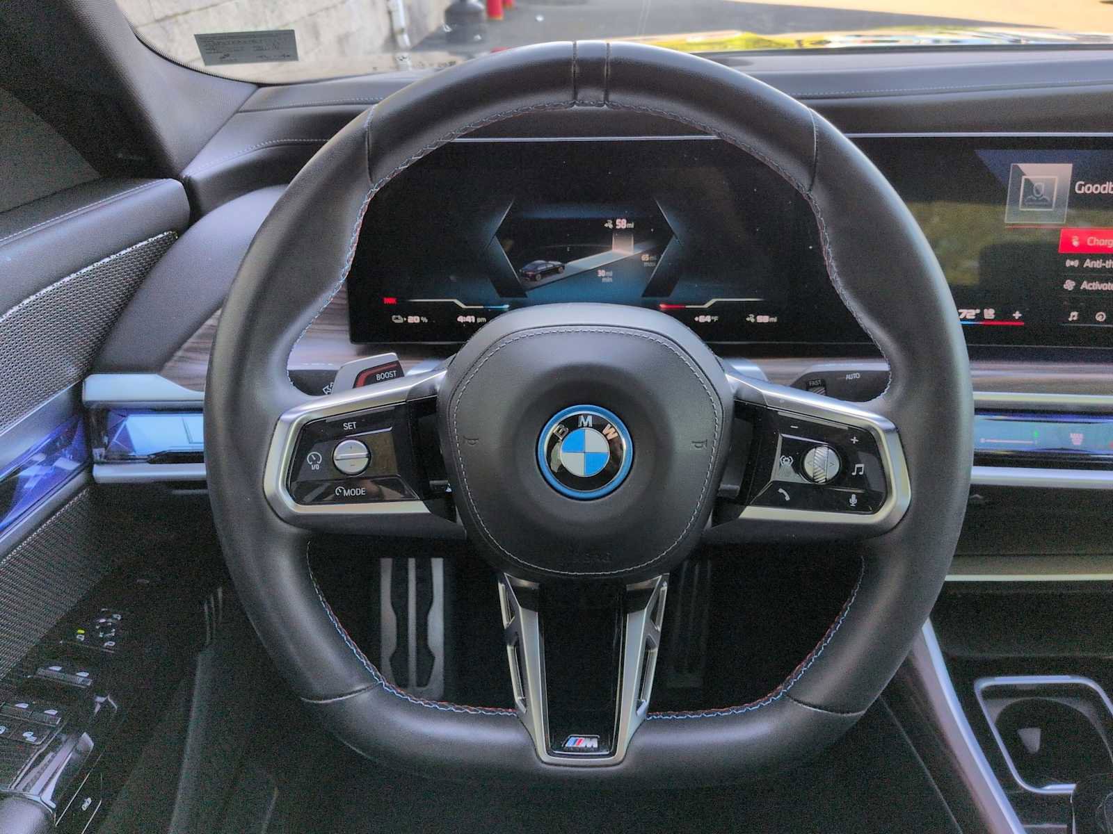 Certified 2024 BMW i7 M70 image 25