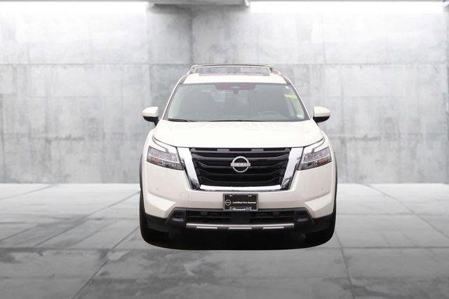 Used 2024 Nissan Pathfinder SL w/ SL Premium Package image 4