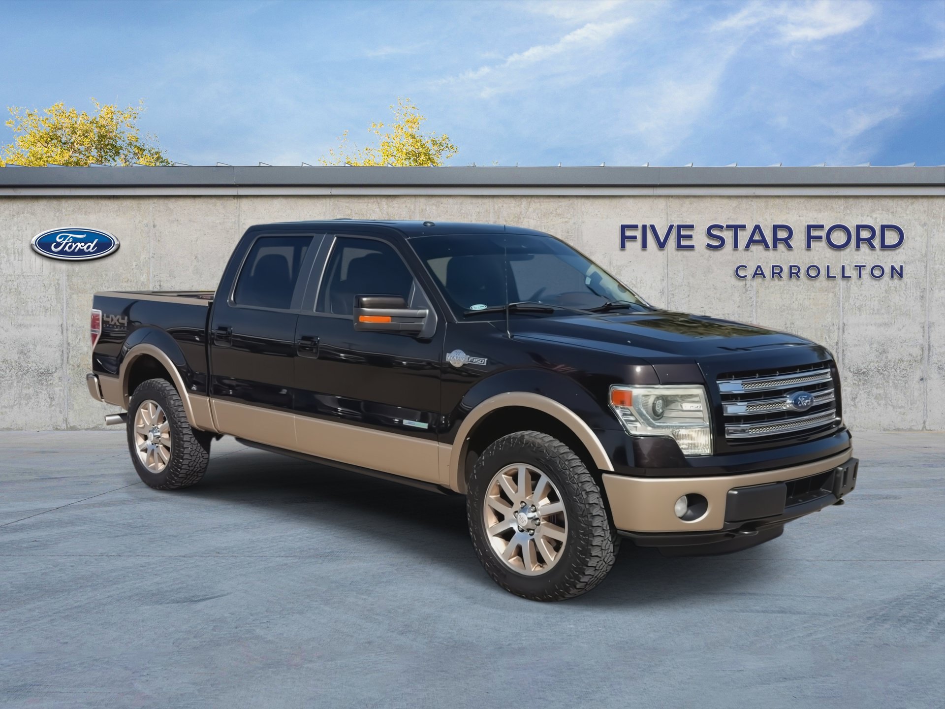 Used 2014 Ford F150 King Ranch w/ King Ranch Luxury Package AWD/4WD image 2