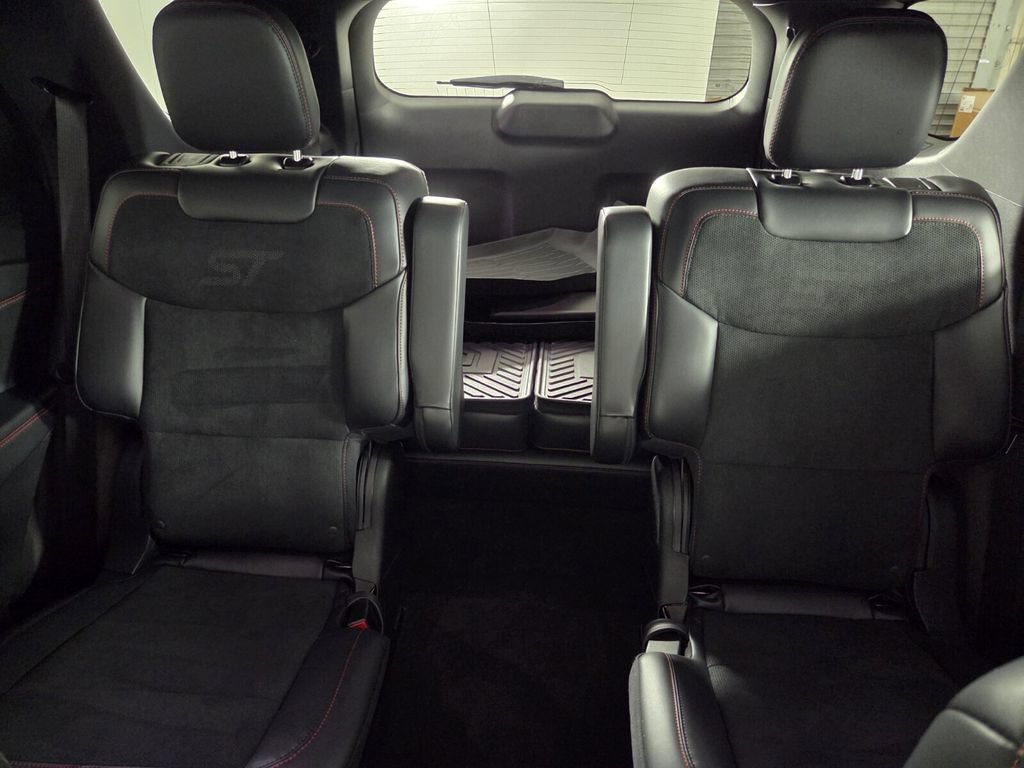 Used 2025 Ford Explorer ST w/ Sun And Sound Package AWD/4WD image 22
