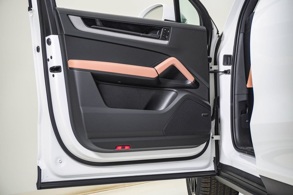 New 2026 Porsche Cayenne AWD/4WD image 25