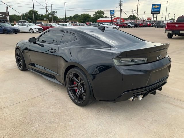 Used 2018 Chevrolet Camaro SS RWD image 35