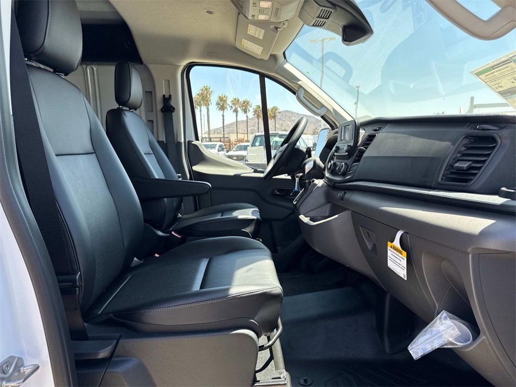 New 2025 Ford Transit 250 Low Roof image 20
