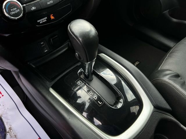 Used 2016 Nissan Rogue SL w/ SL Premium Package image 38