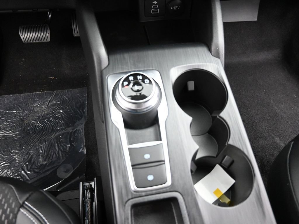 New 2025 Ford Escape SE image 18