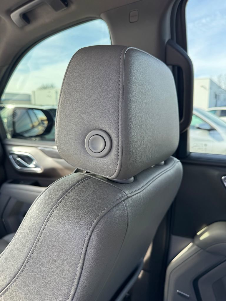 Used 2021 Chevrolet Tahoe Z71 w/ Z71 Off-Road Package image 33