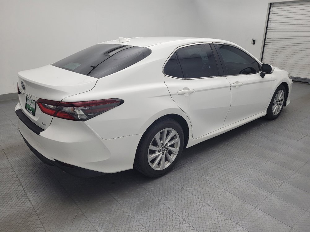 Used 2021 Toyota Camry LE FWD image 9