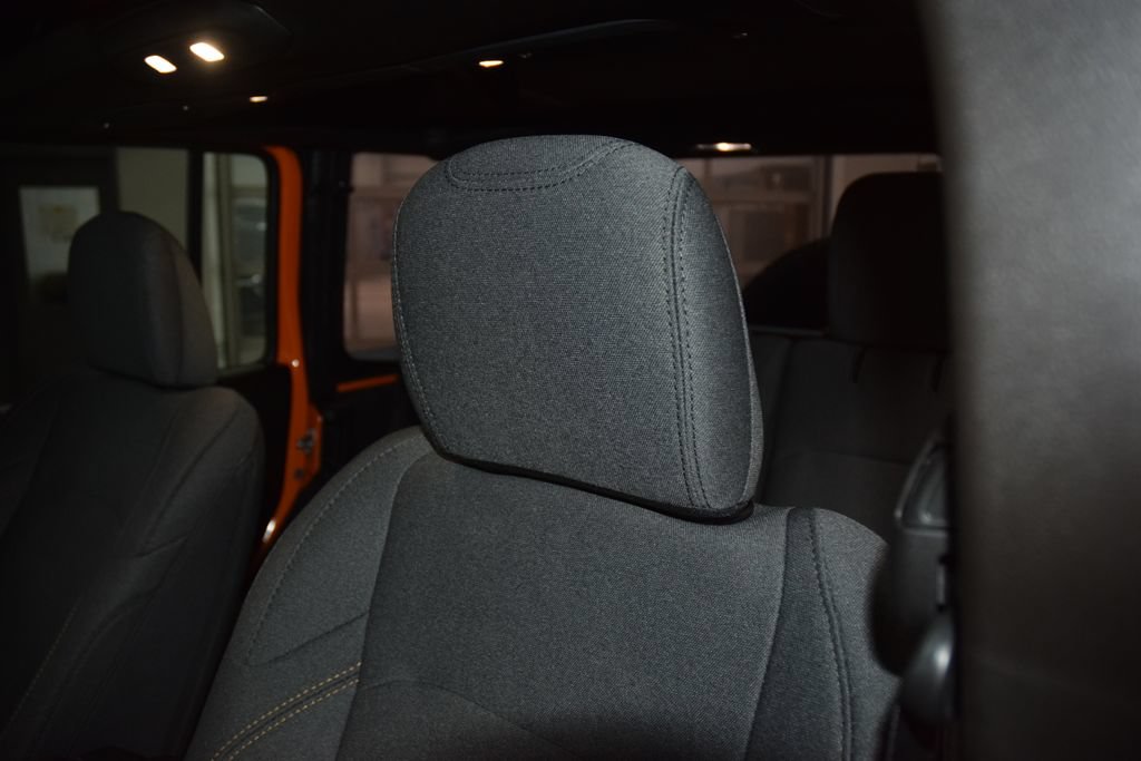 Used 2025 Jeep Wrangler Unlimited Sport AWD/4WD image 37