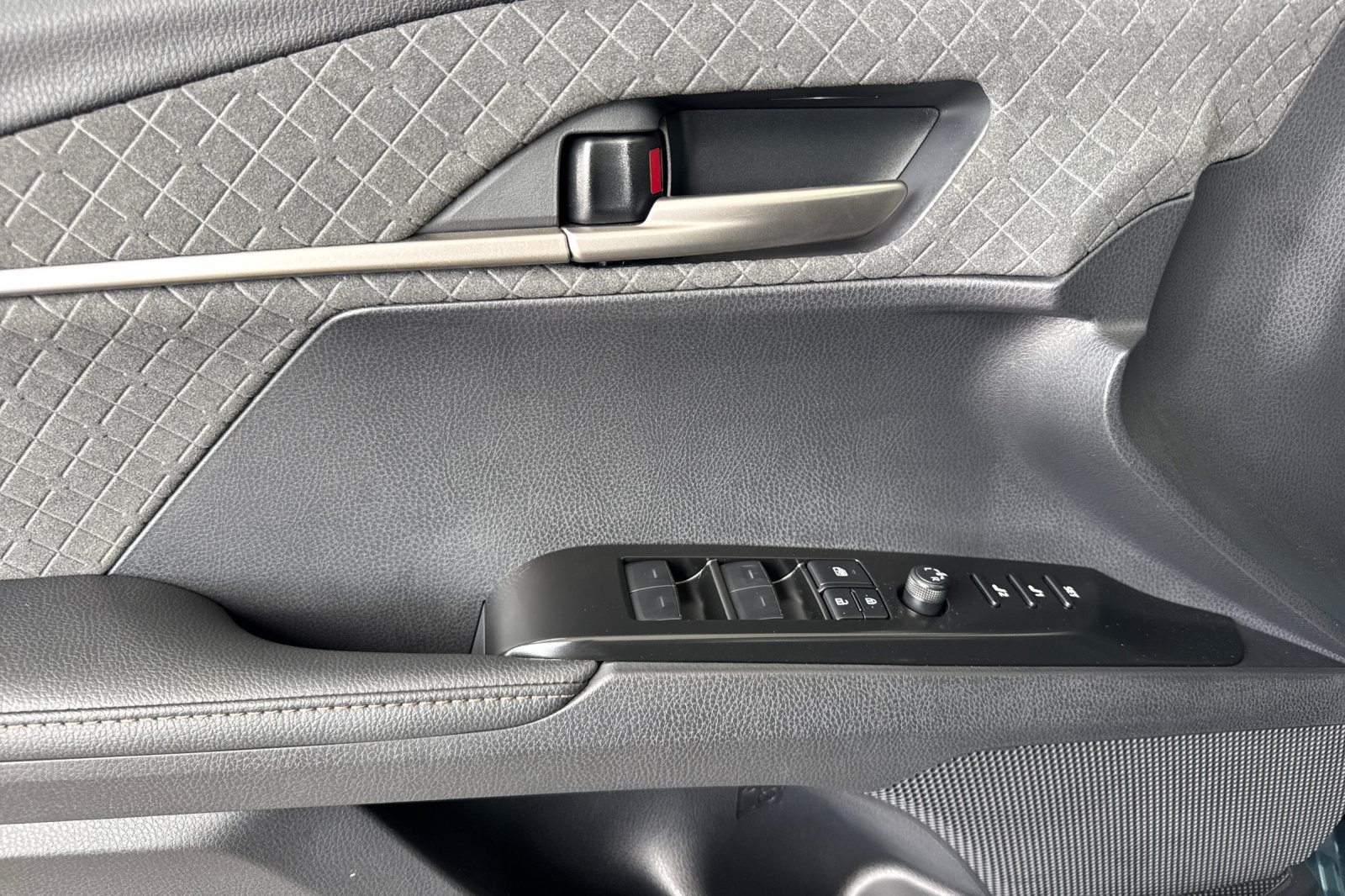 New 2026 Toyota Camry XLE w/ Premium Plus Package FWD image 10