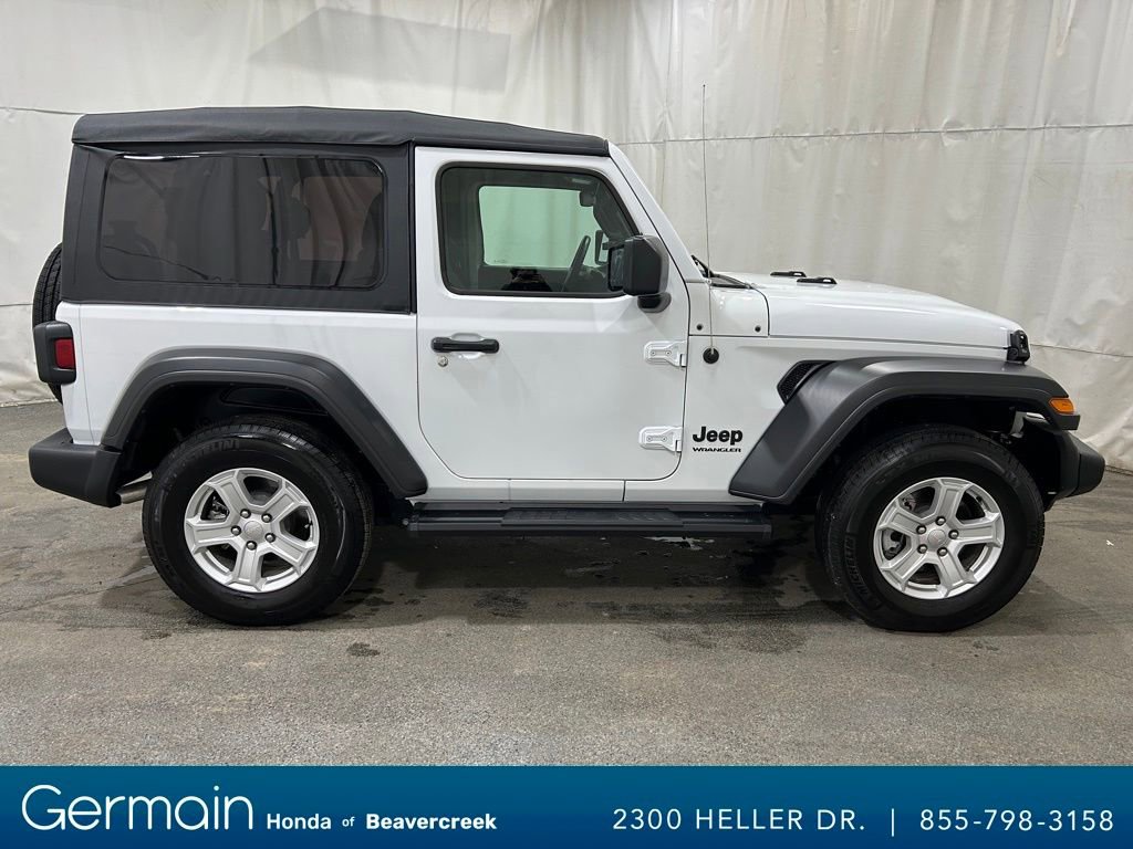 Used 2022 Jeep Wrangler Sport S image 9