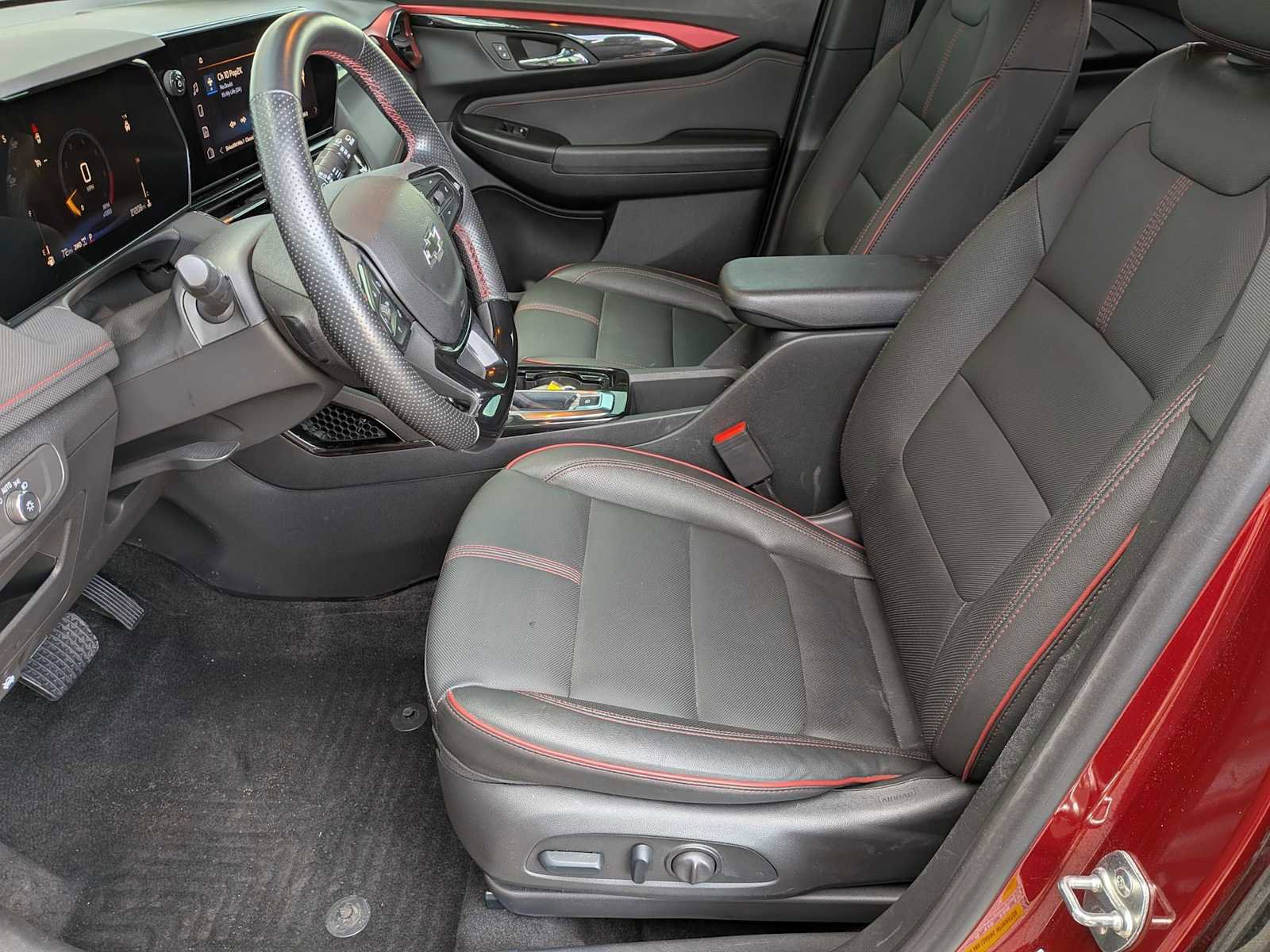 Used 2024 Chevrolet TrailBlazer RS w/ Convenience Package image 16