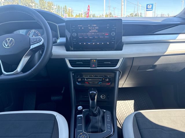 New 2026 Volkswagen Taos SE AWD/4WD image 27