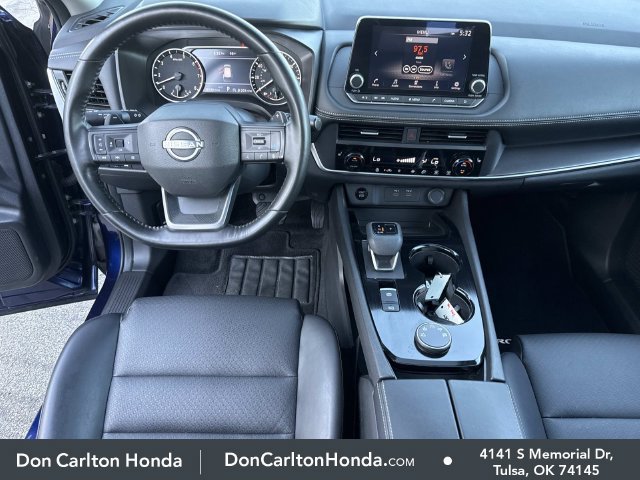Used 2025 Nissan Rogue SV w/ SV Premium Package AWD/4WD image 31