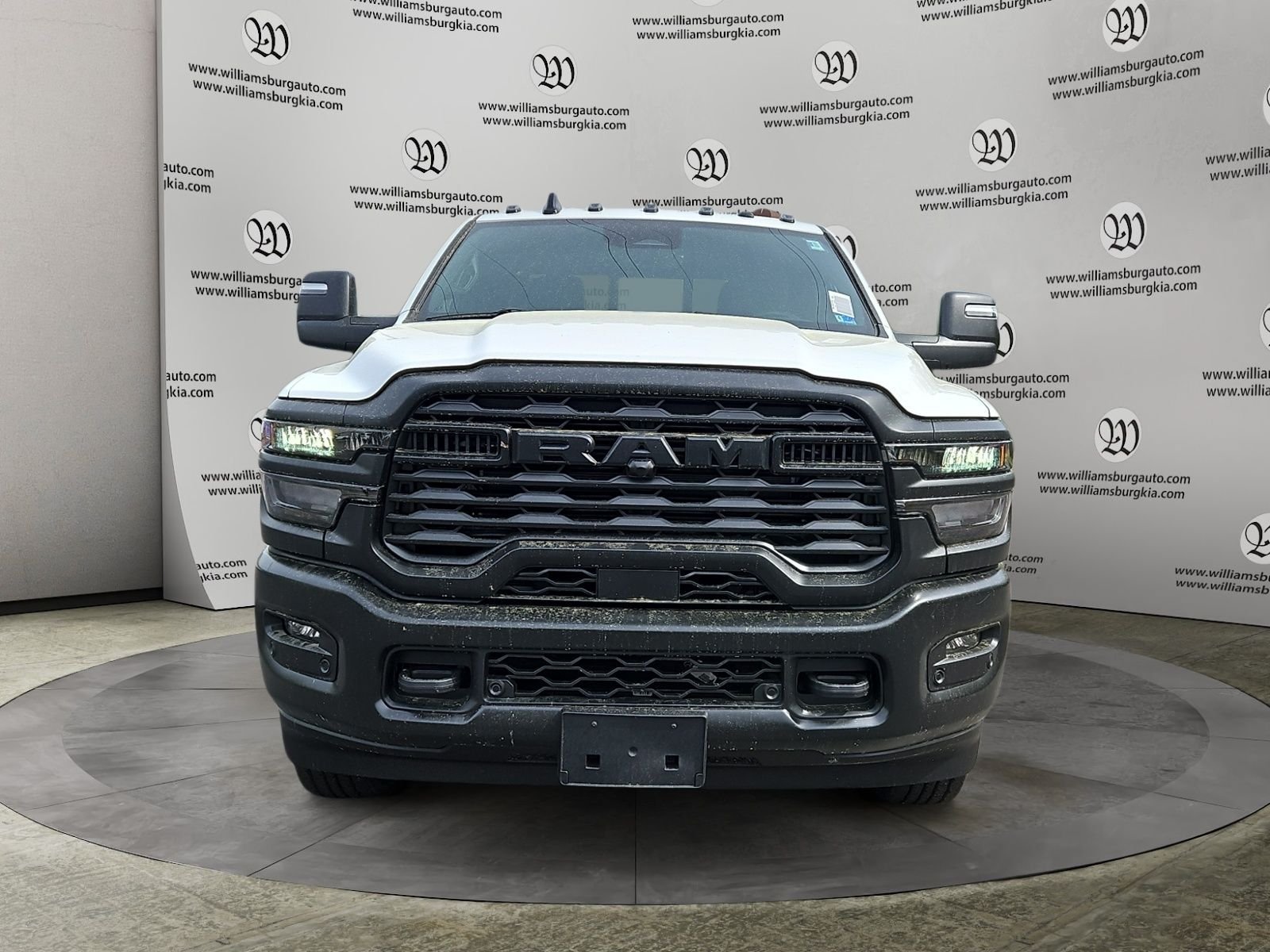 New 2026 RAM 2500 Tradesman AWD/4WD image 8