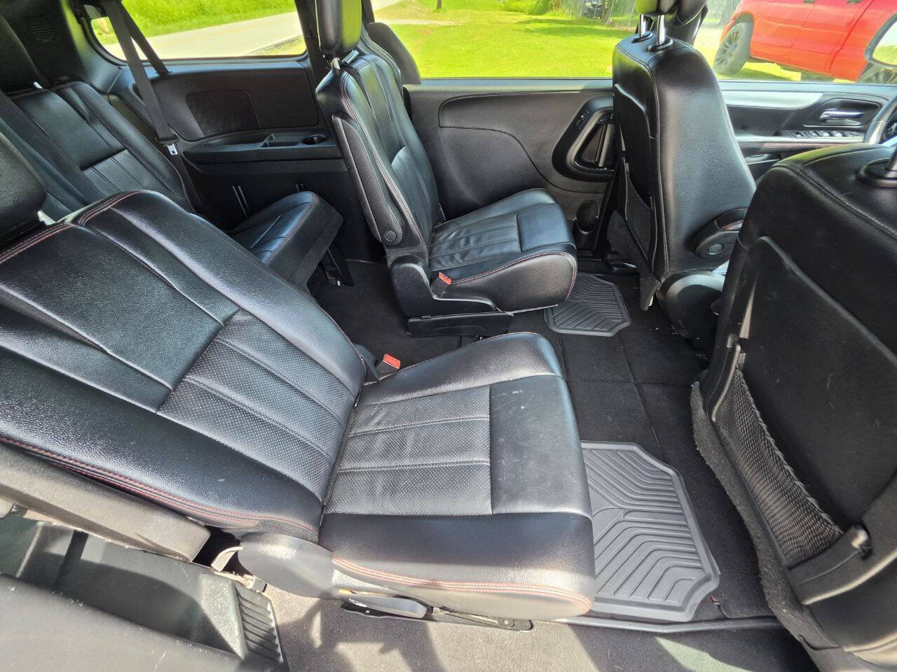 Used 2014 Dodge Grand Caravan R/T FWD image 6