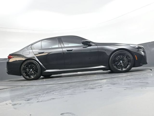Used 2026 BMW M5 w/ Executive Package AWD/4WD image 35