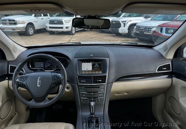 Used 2019 Lincoln MKT AWD image 25