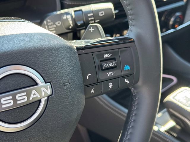 Used 2025 Nissan Rogue Platinum w/ Tech Package image 28